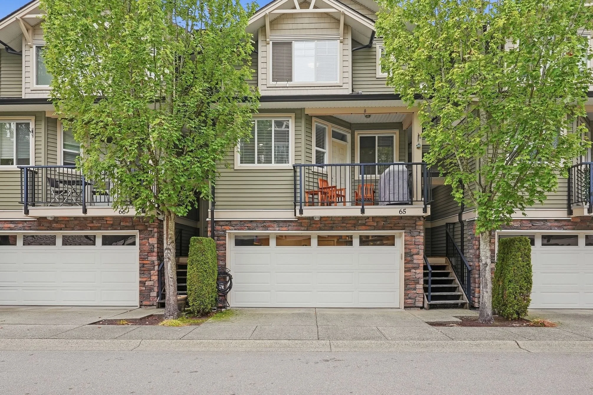 11720_Cottonwood_Dr_Maple_Ridge_002.jpg
