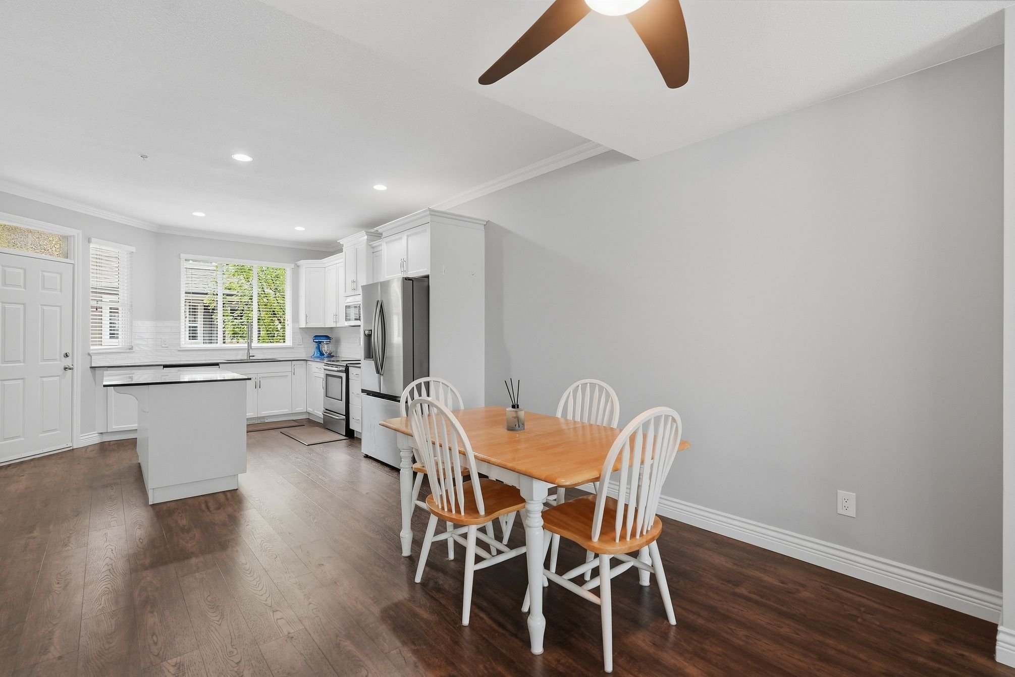 11720_Cottonwood_Dr_Maple_Ridge_017.jpg