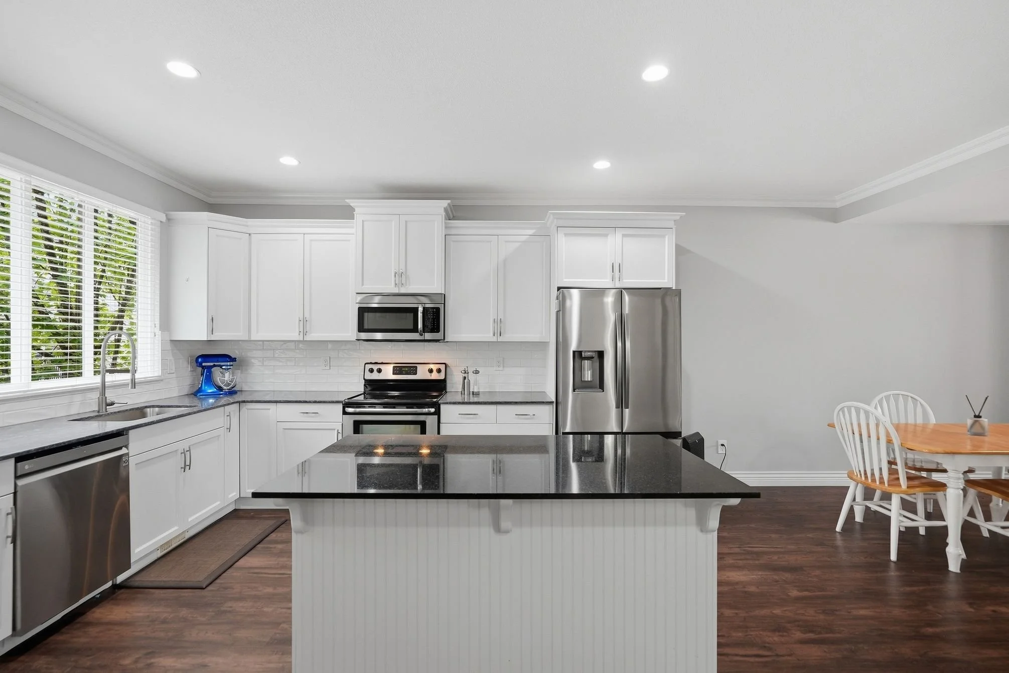 11720_Cottonwood_Dr_Maple_Ridge_019.jpg