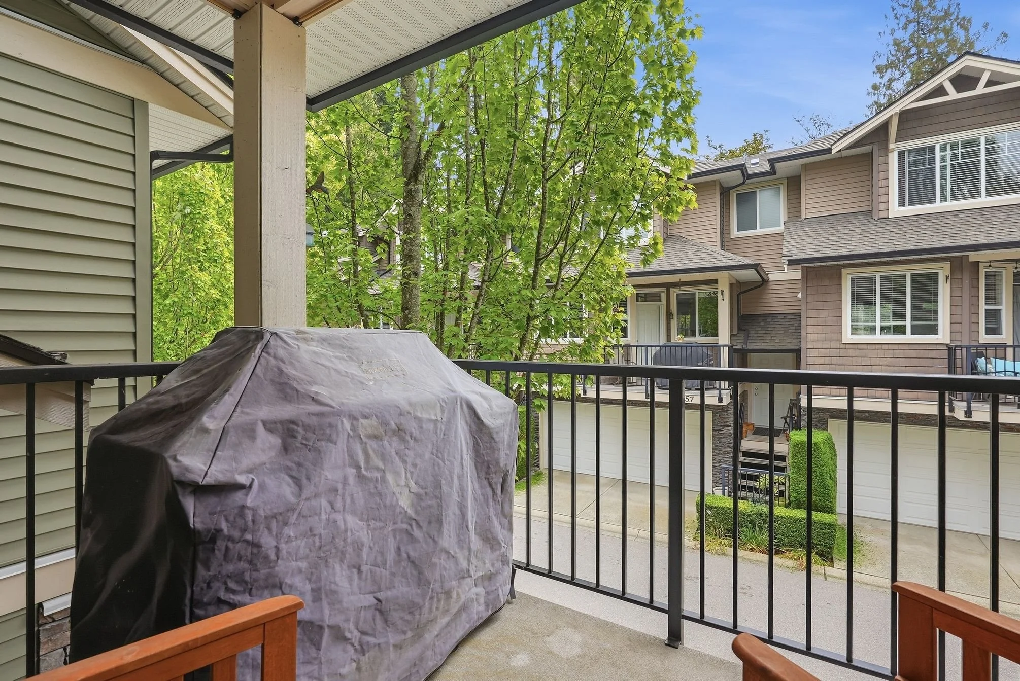 11720_Cottonwood_Dr_Maple_Ridge_040.jpg