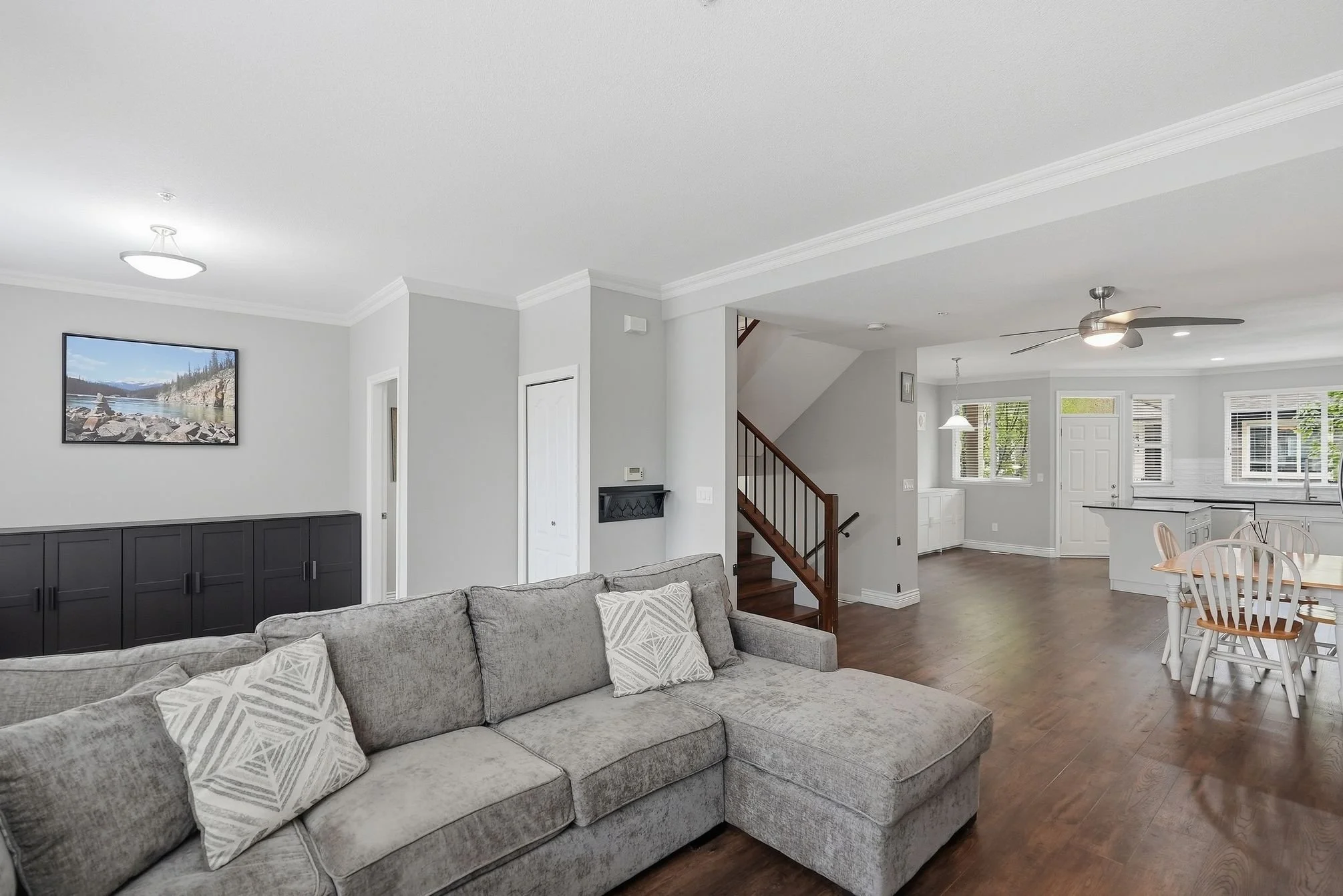 11720_Cottonwood_Dr_Maple_Ridge_011.jpg
