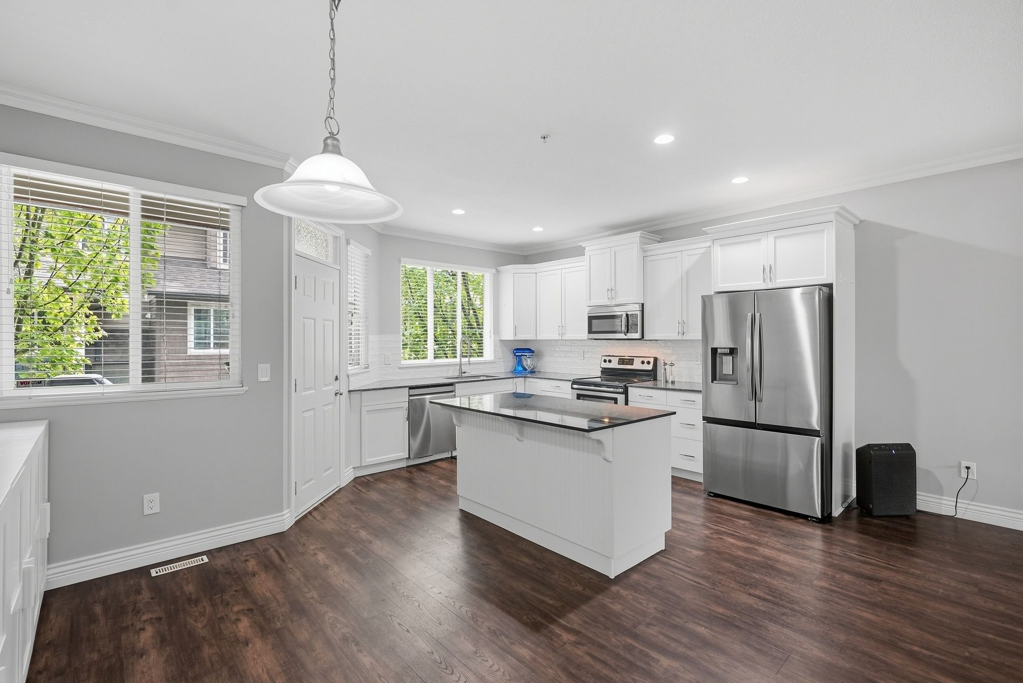 11720_Cottonwood_Dr_Maple_Ridge_025.jpg