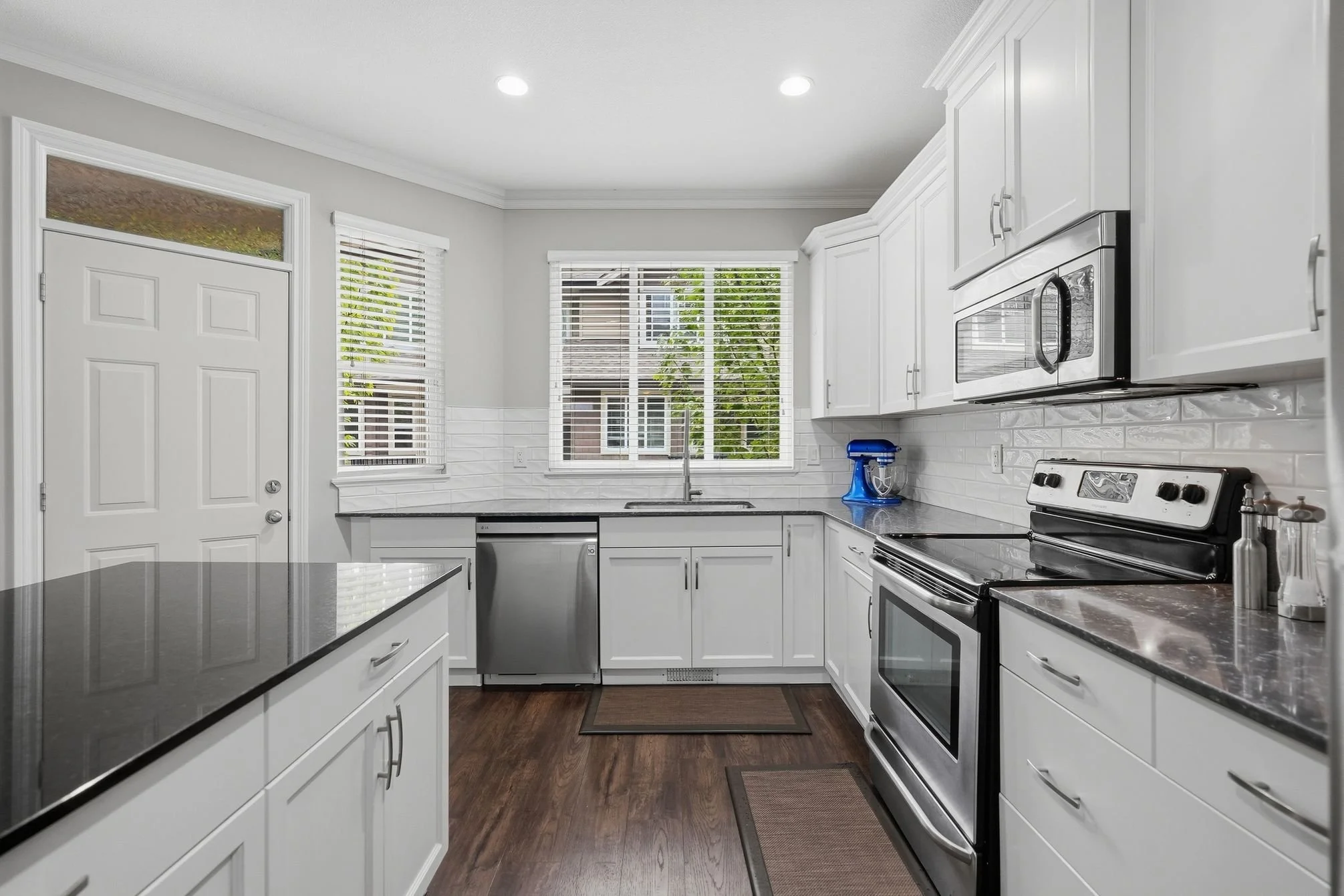 11720_Cottonwood_Dr_Maple_Ridge_024.jpg