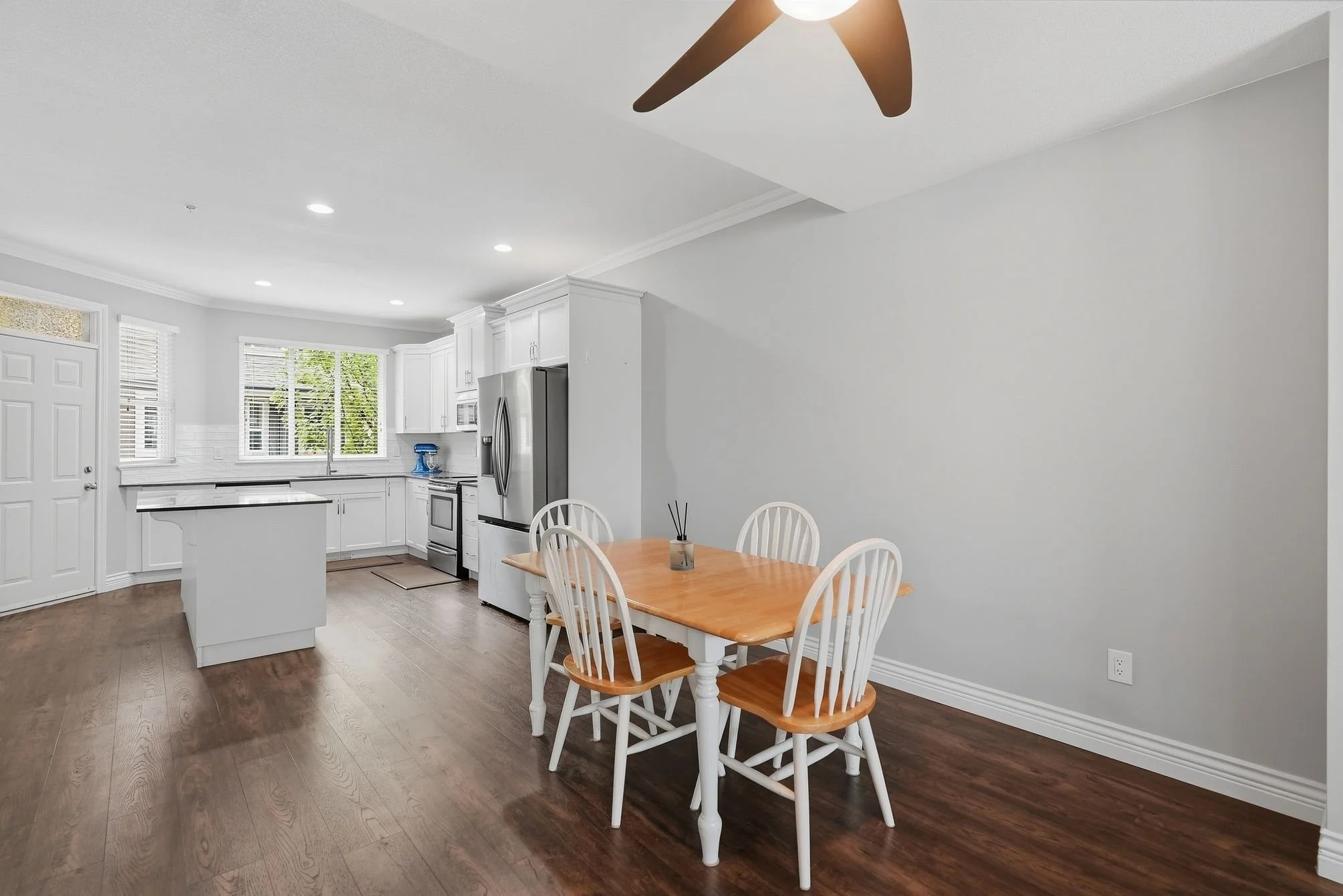 11720_Cottonwood_Dr_Maple_Ridge_017.jpg