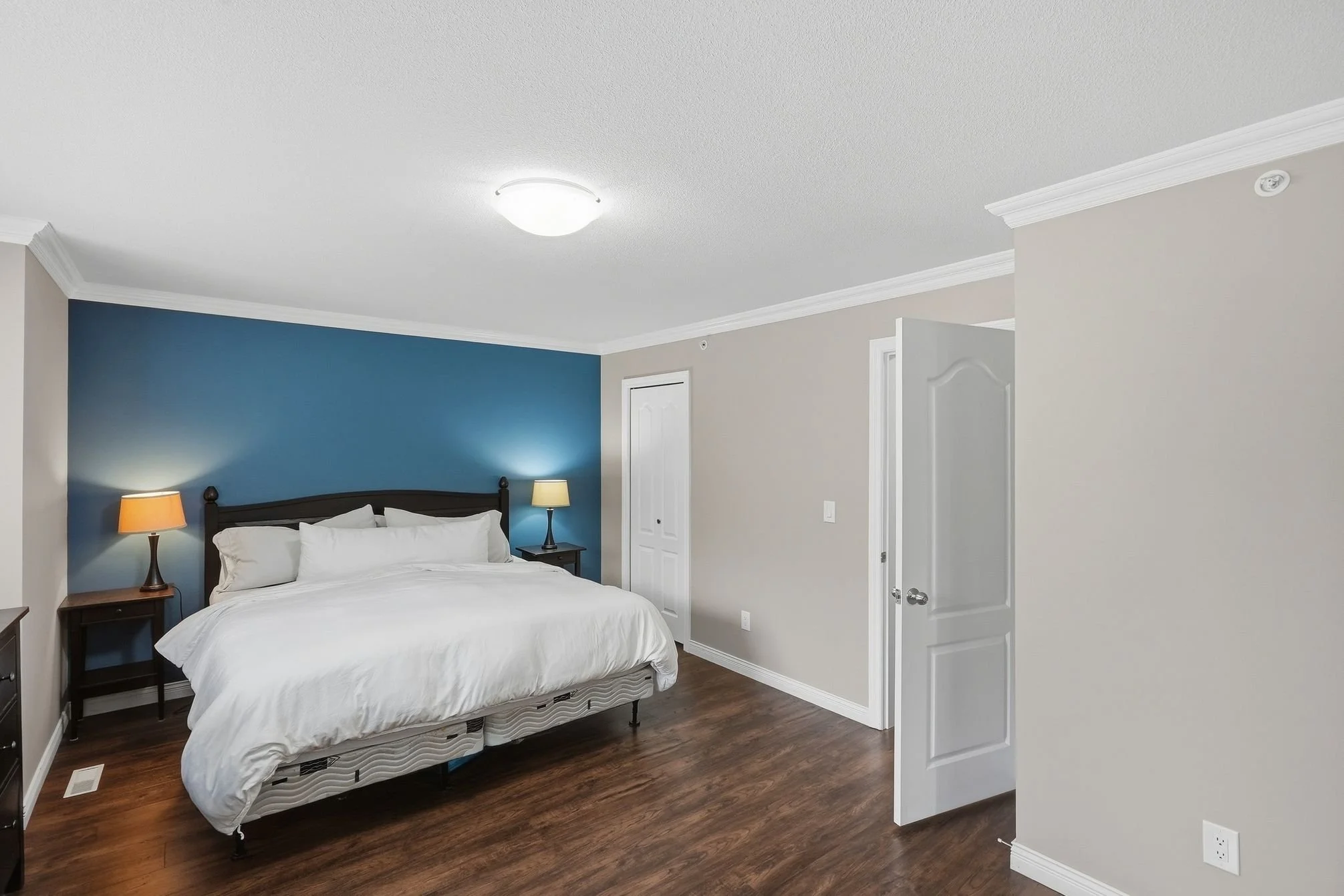 11720_Cottonwood_Dr_Maple_Ridge_033.jpg