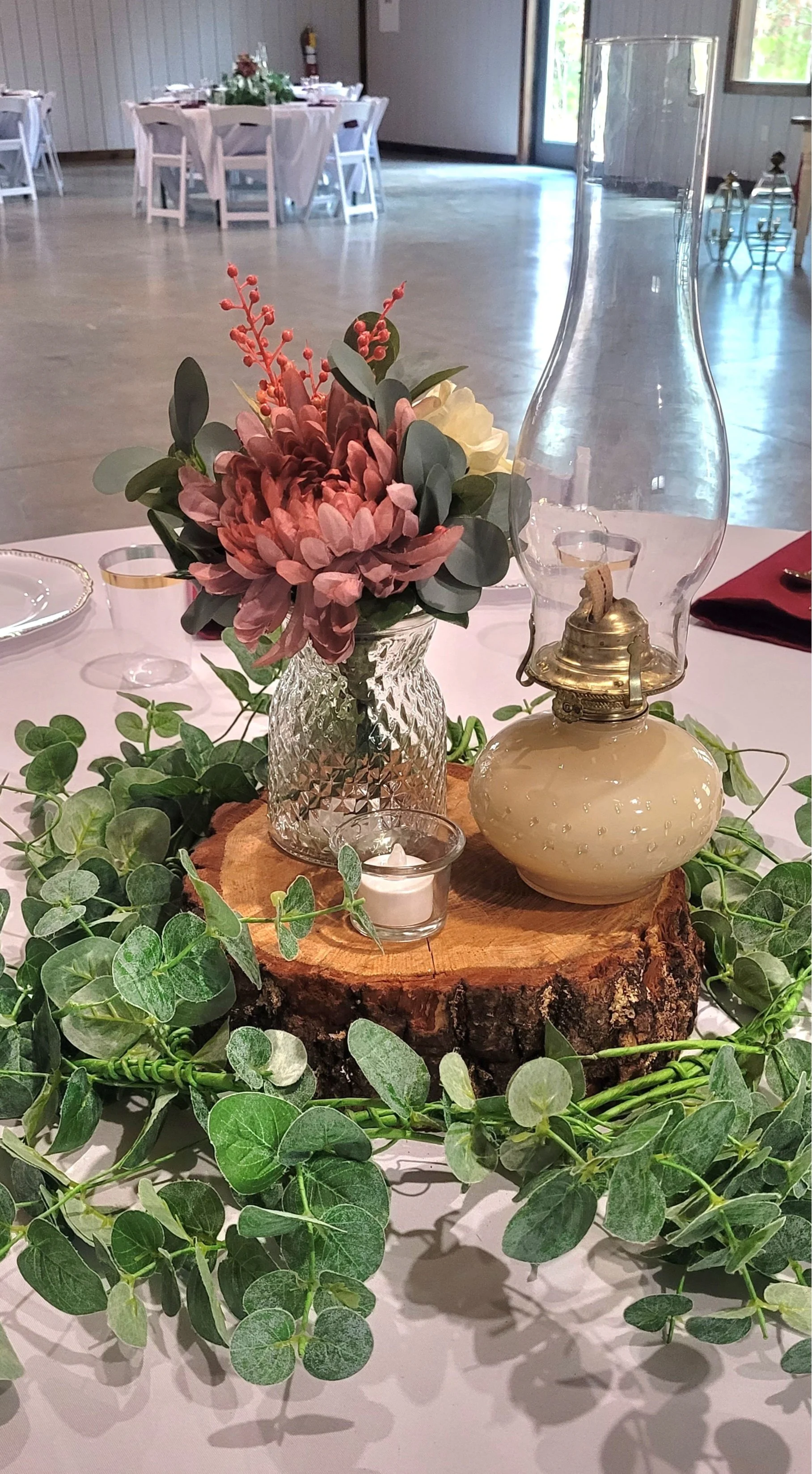 flowers+at+table.jpg