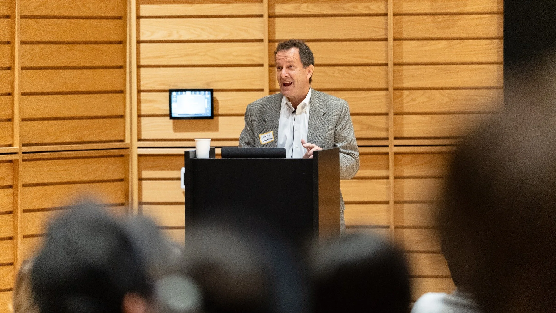 Thank you, Dr. Steven Salzberg, for delivering the most engaging keynote lecture at this year's symposium!

📸 @raynishiring 

#sciencenerds #bgsa #pitt #symposium