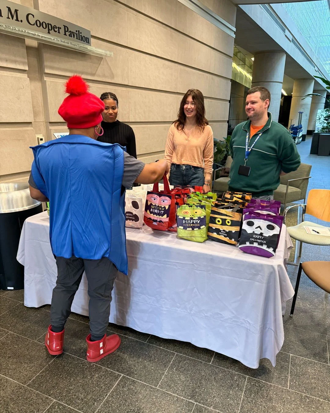 We had a fun but most amazing event to celebrate Halloween this year. Our BGSA members made gift bags and handed out to patients at the Hillman Cancer Center on Oct 31st. It was so rewarding to see the patients light up as our bags/baskets was a big 