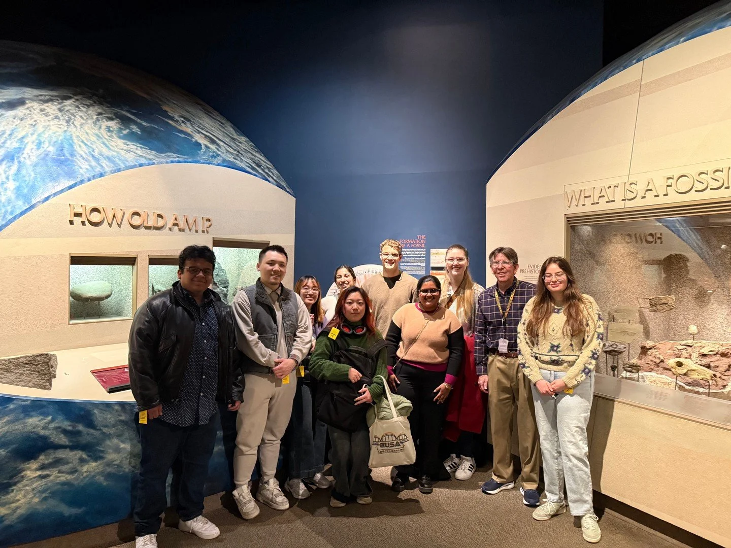 Last weekend, we had a fun guided tour event at the @carnegiemnh museum with our Phd students from the Pitt School of Medicine. What a great turnout! 

#BGSA #carnegiemuseum #tour #gradstudents #pitt