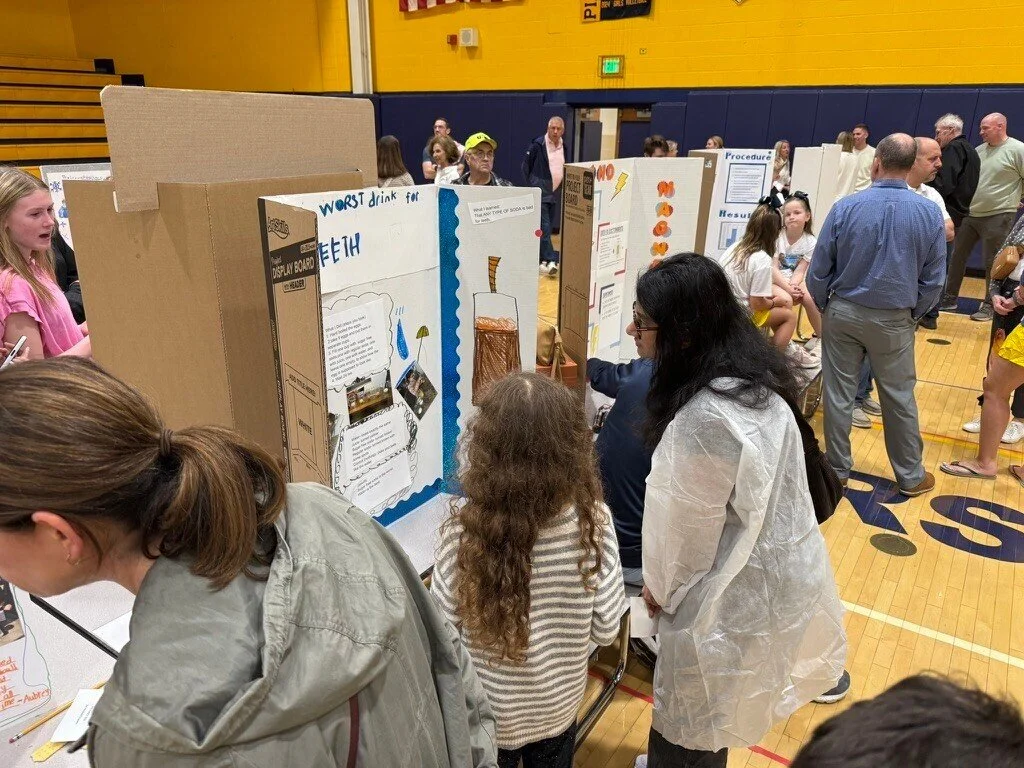 Two weeks ago, our BGSA members volunteered as judges at the Mars Elementary School Science Fair. A big shoutout to the Community Outreach Committee for making this happen, and, of course, to our students for participating and encouraging young minds