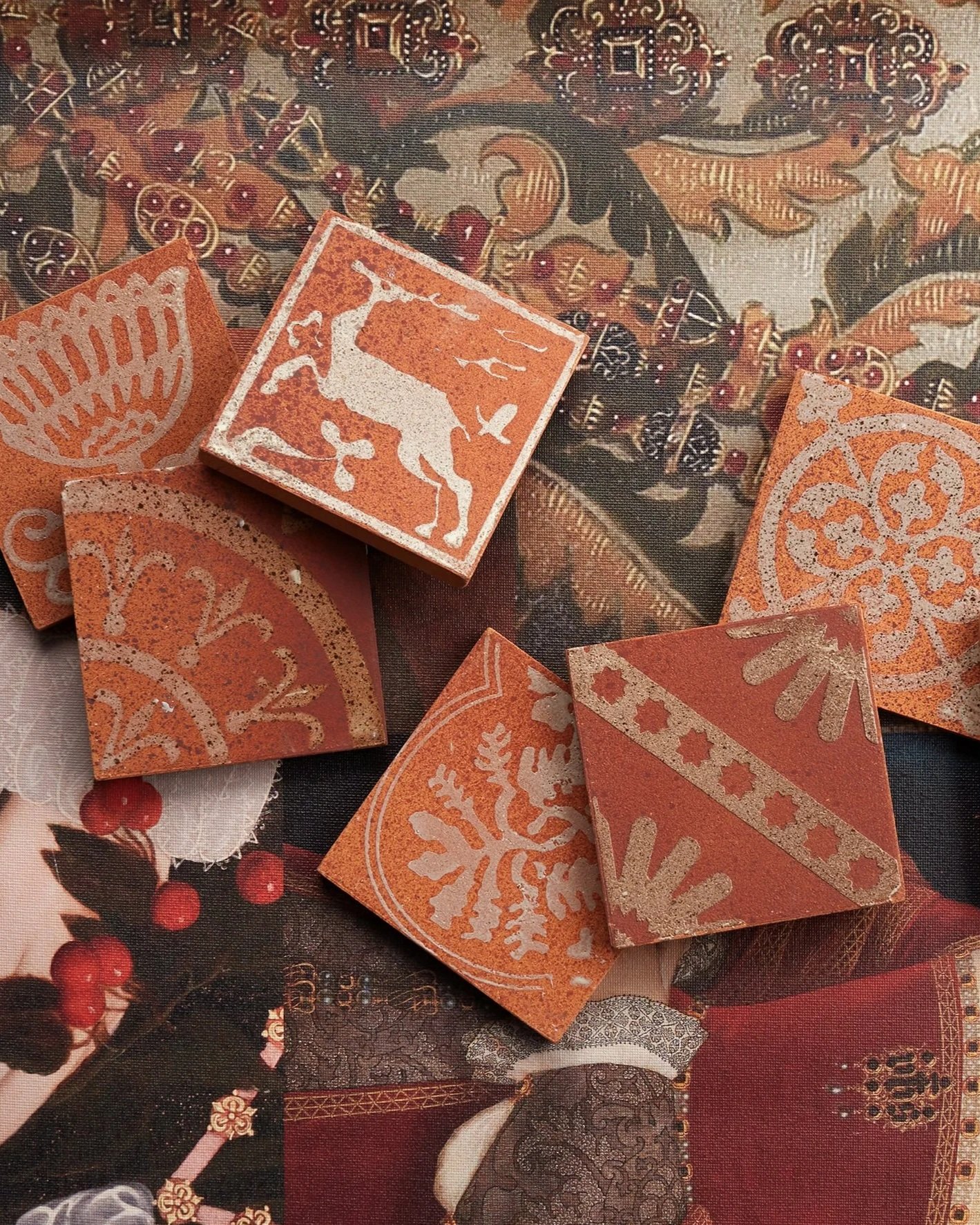 OUTERclé Heraldry Launch Assets