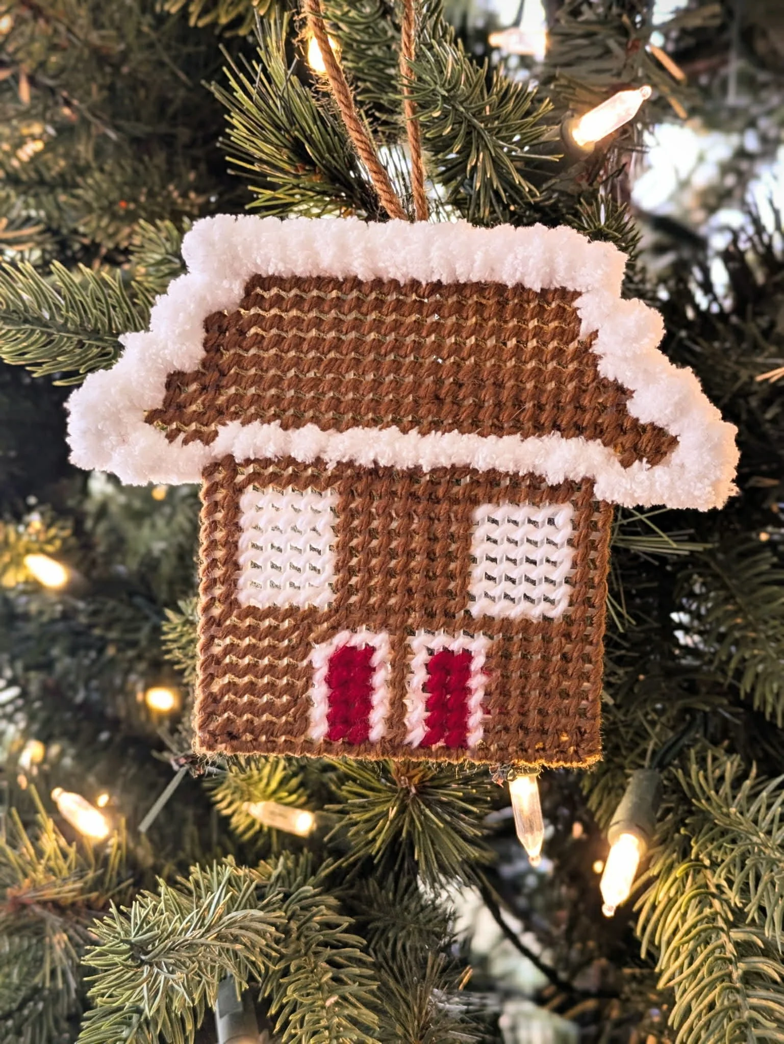 yarn art gingerbread house from yarn workshop