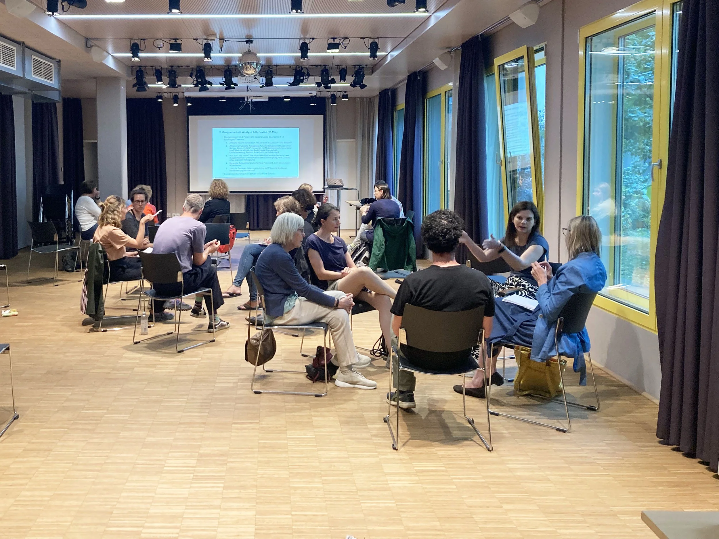 Sabina Riss_Vortrag Alleinerziehende_Ältere_Quartiersplanung_3.jpeg