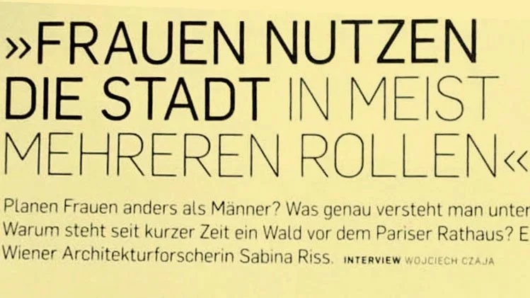 Frauen nutzen Stadt in mehreren Rollen