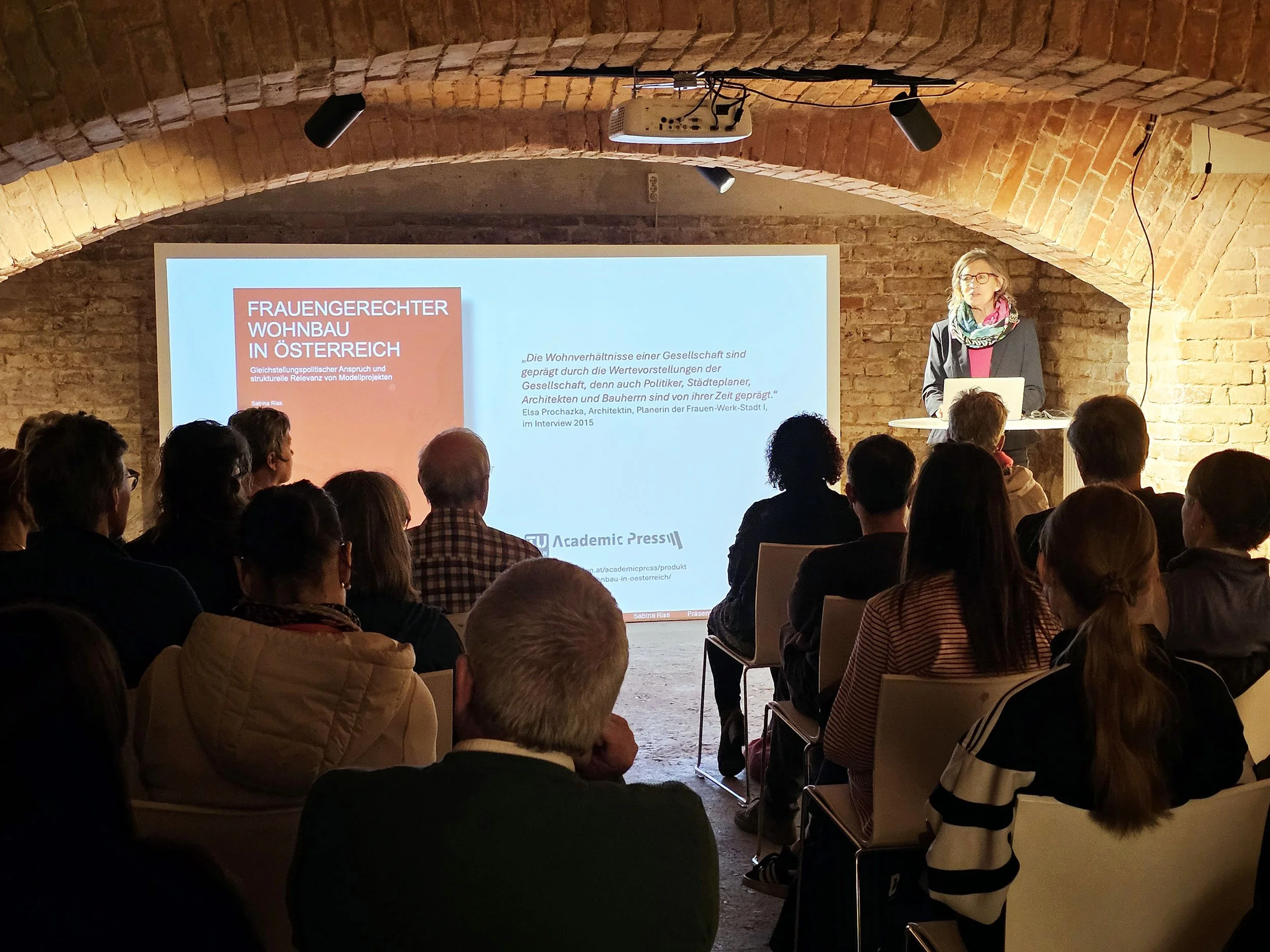 3_afo Linz_Buchpräsentation_Foto__TU Wien Academic Press.jpg