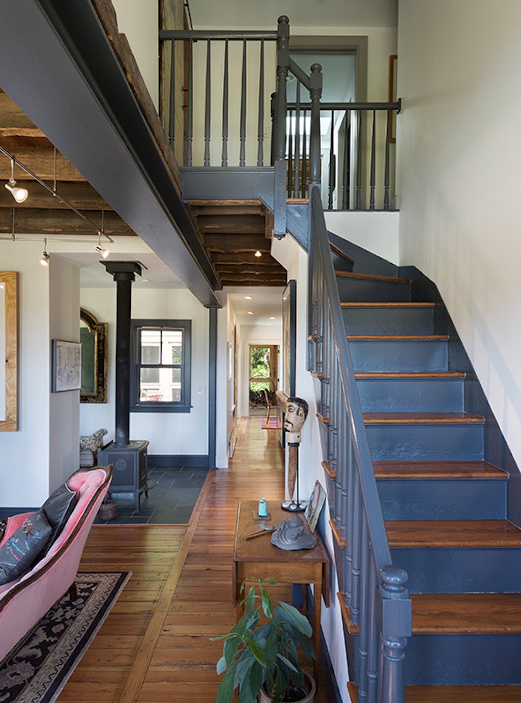 Moore House Nature Cottage_staircase.JPG