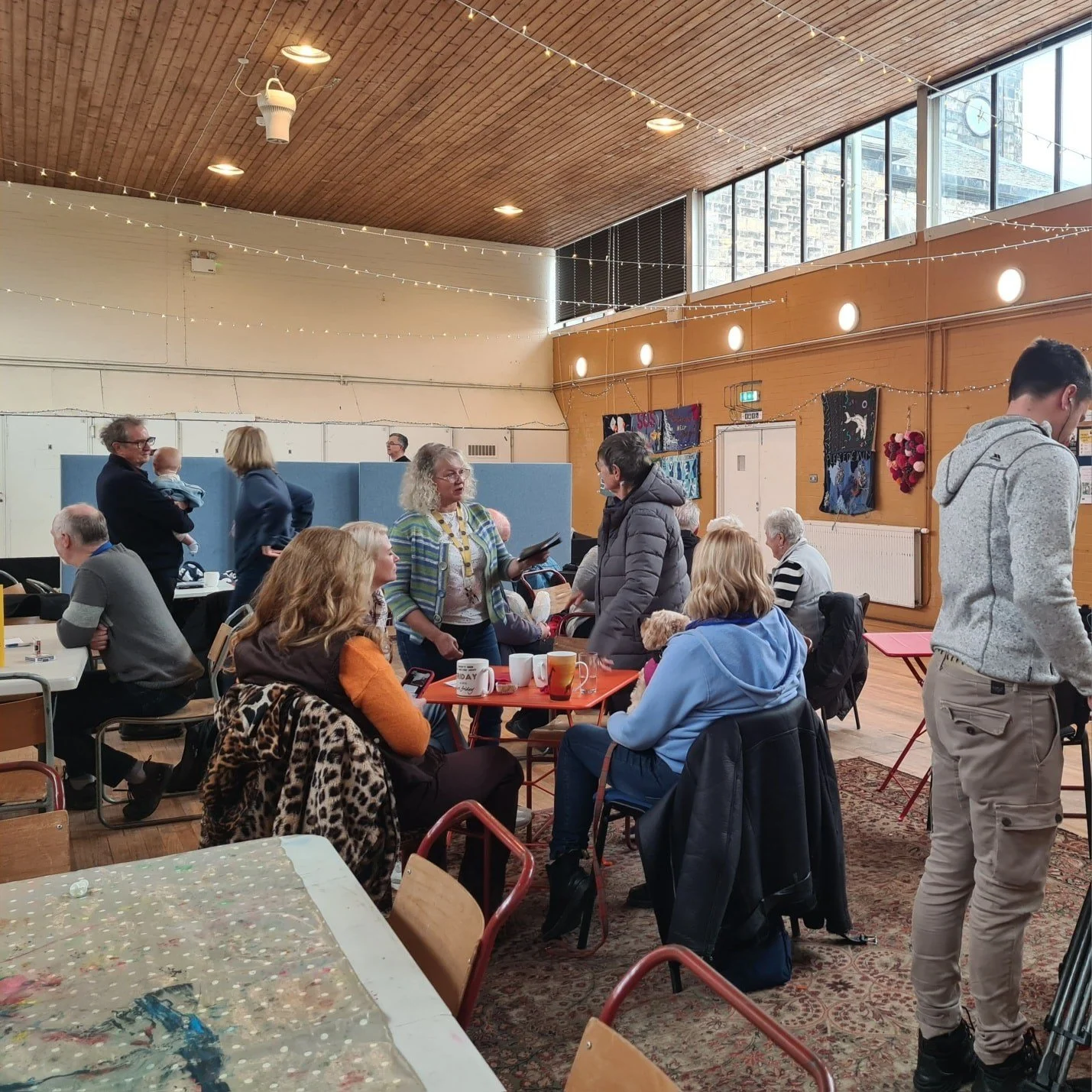 There was such a fantastic atmosphere and so much going on at Bellfield's Friday Community Cafe last week! We feel, as do our treasured regulars, that the relocation to Bellfield's Large Hall has been a move for the better. (Relocation is due to buil