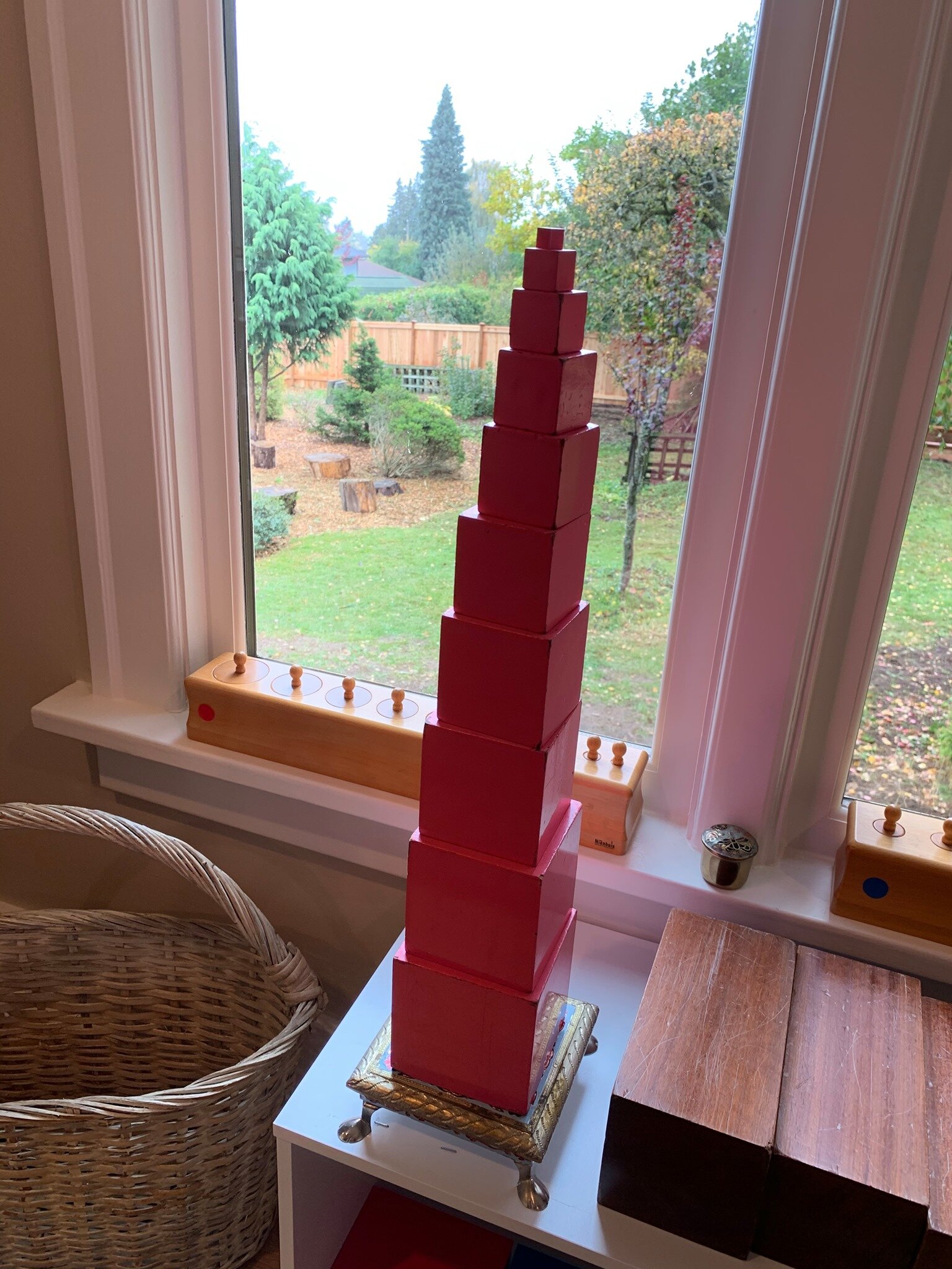 Pink tower.jpg