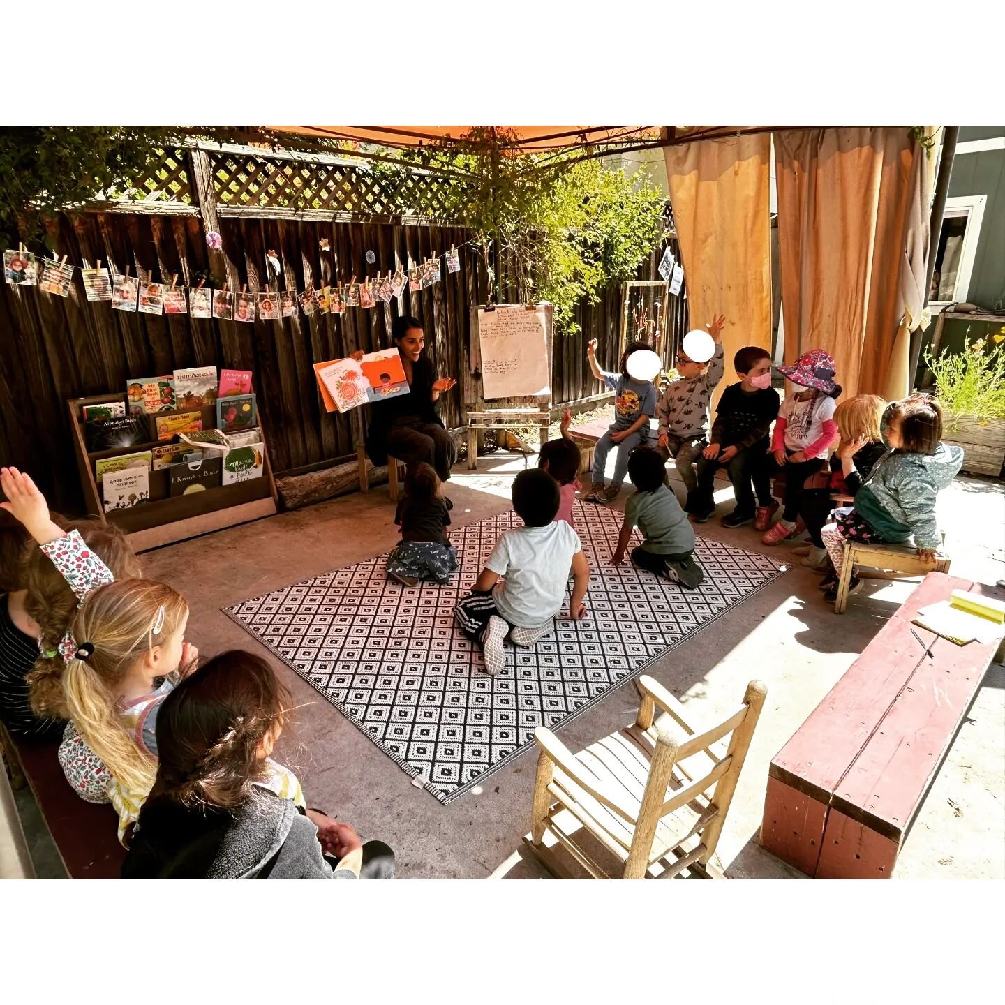 In the process of learning, the teachers, parents and child are viewed as collaborators. In the Reggio approach the parent is viewed as an essential resource to the child's learning. The exchange of ideas between parents and teachers is vital in crea