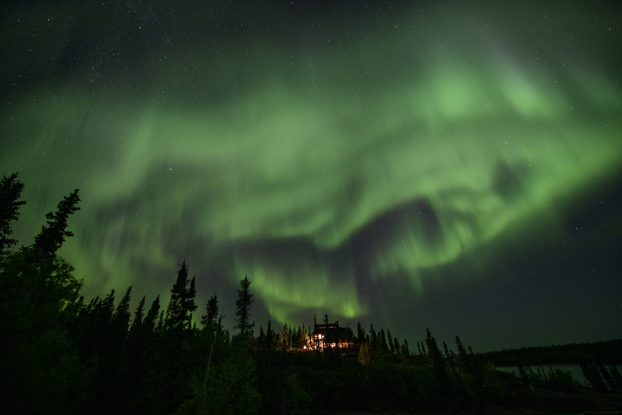 Blachford lodge aurora copy.jpg