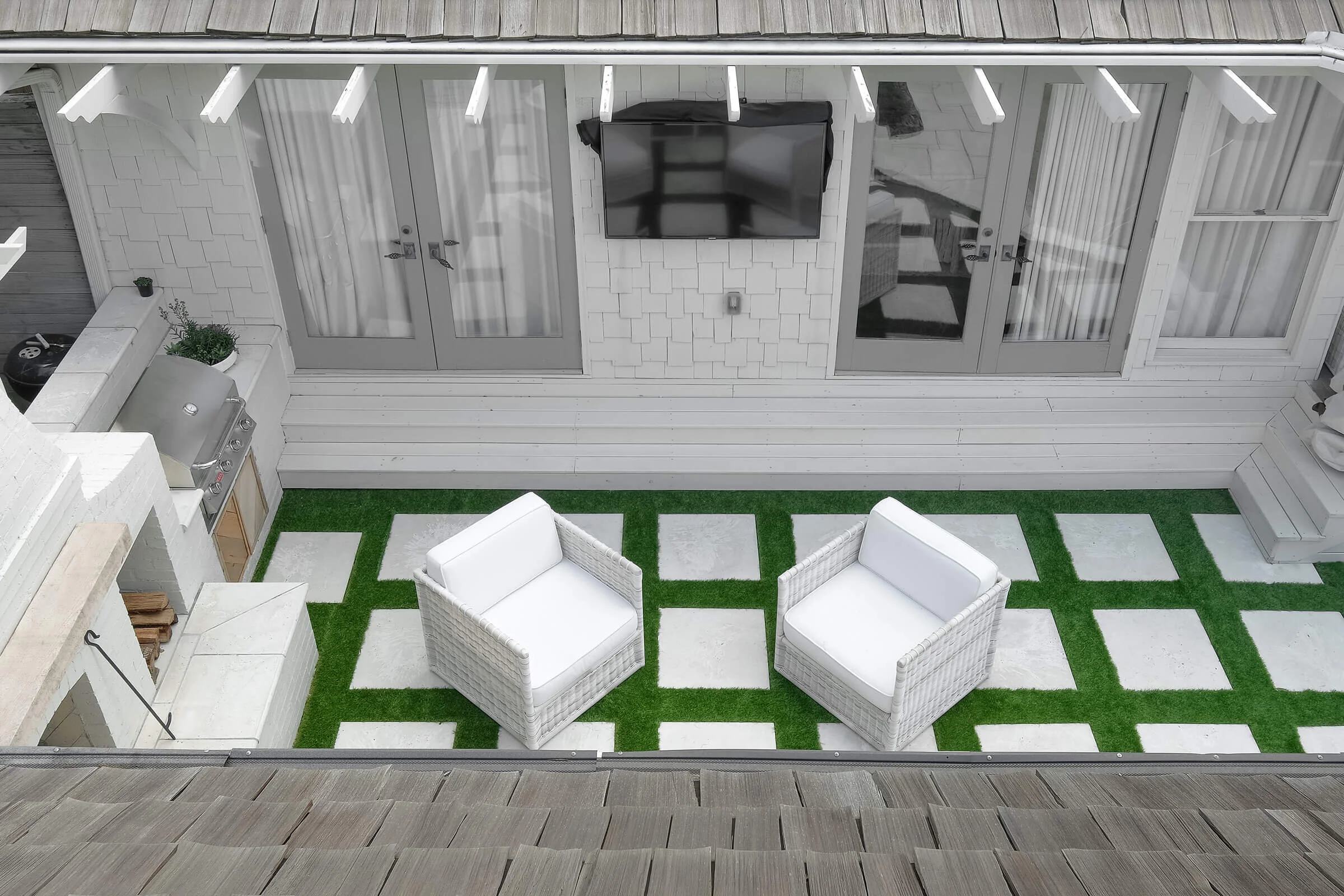 Ellis 2_patio from above-kb.jpg