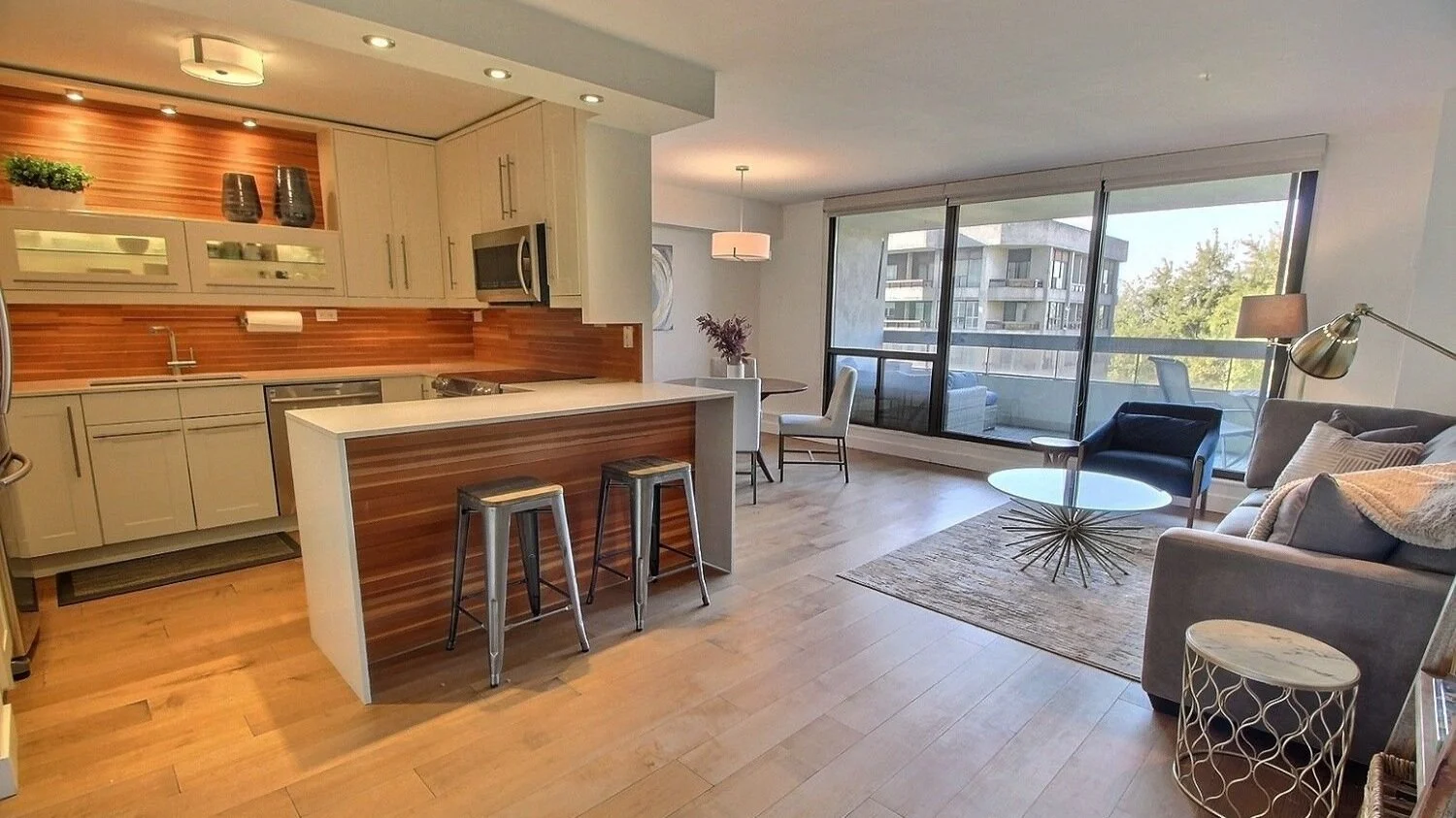 real+estate+agents+toronto.jpg