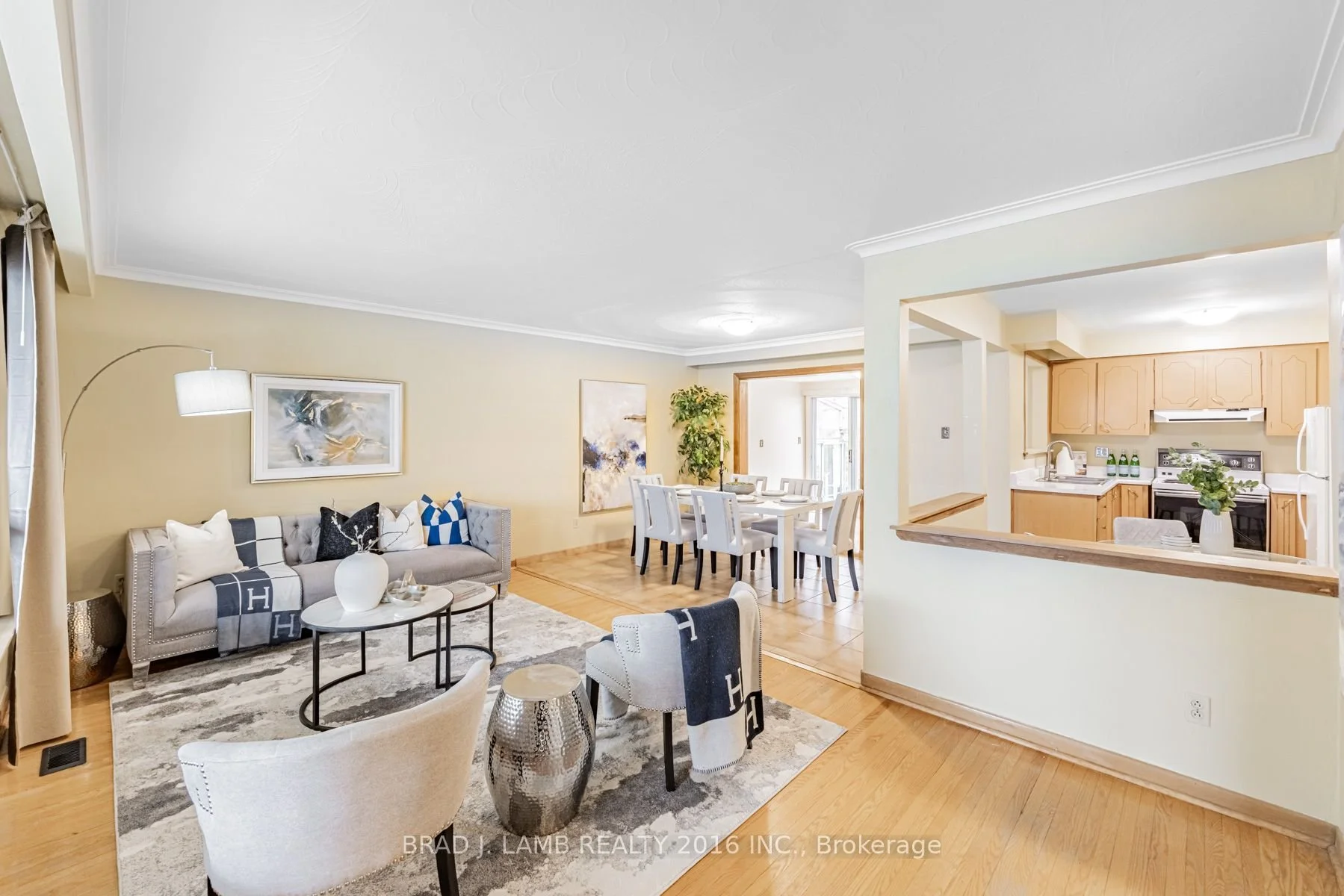 real estate agents Toronto.jpeg