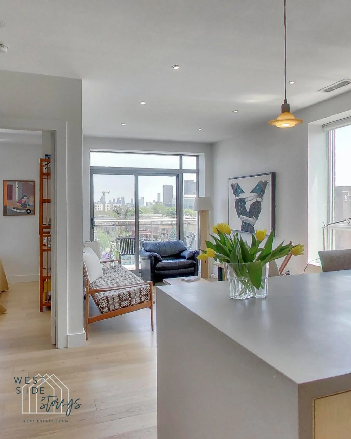PRICE IMPROVEMENT ✨ A serene Scandinavian-inspired retreat in the heart of Toronto&rsquo;s charming West Bend at 712 - 2495 Dundas St. W.  Now listed for $569,000!

Situated in the boutique Glen Lake building, this stunning top floor, 1 bed/1 bath co