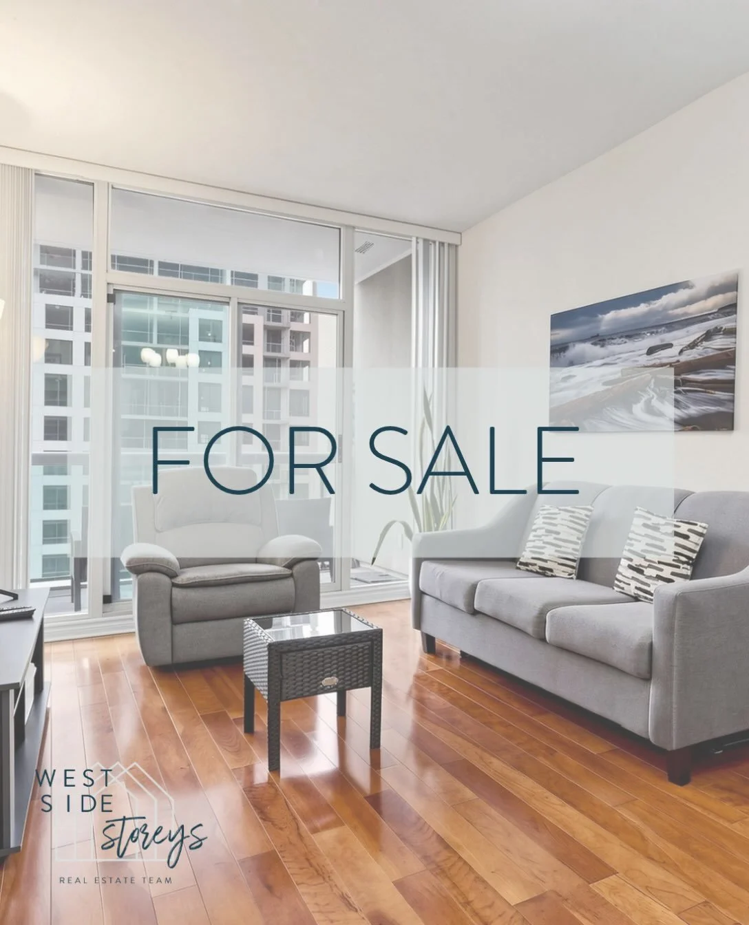 Tremendous value for this 1 bed/1 bath in a prime Mississauga location, steps to Square One, Sheridan College and transit!  Great layout, lots of natural light, spacious kitchen, balcony, locker, parking &amp; and an all-inclusive maintenance fee. Ve