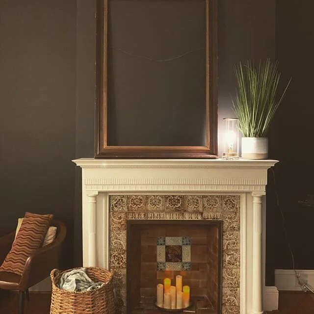 Things are really coming together over here at Baltimore Street! Tonight we added some decorative touches to highlight the amazing bones of this house. Who doesn&rsquo;t have a crush on this man in the tile work?! 😂

A few antiques from a weekend ex