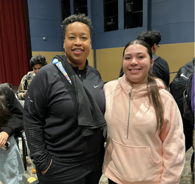 Jennifer King Makes Appearance at Ike