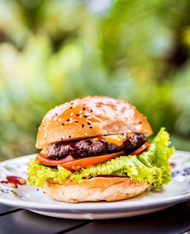 Nothing beats a classic cheeseburger 🍔 Ours is made with 100% Aussie beef! ⁠
⁠
Find us at the following locations:⁠
📍 The Rocks⁠
📍 Westfield Hornsby⁠
📍 Eastwood (Currently called Le Bistro Dorine)