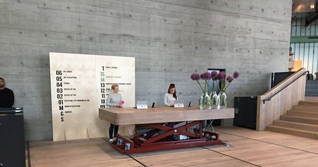 Lobby desk in the White Collar Factory which can be moved to create an open events space or bar.⁠
.⁠
.⁠
.⁠
.⁠
#design #interiordesign #work #business #workspace #architecture #interior #furniture #designer #inspiration #cooloffice #coolofficespace #l