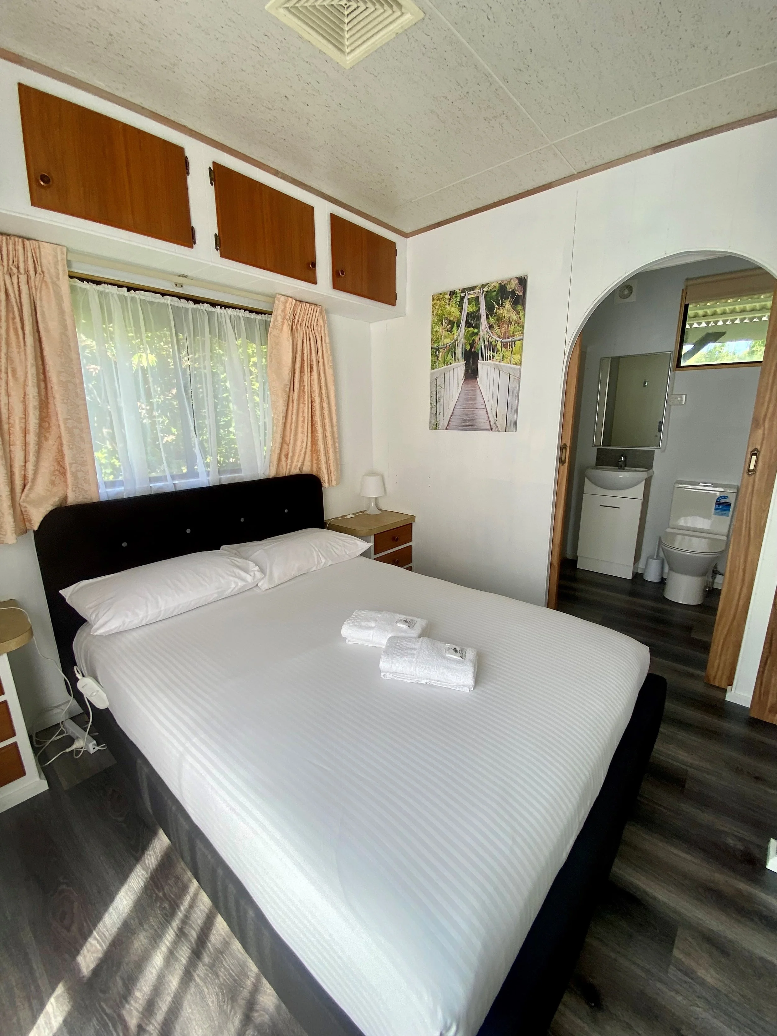 Cabin 5 - Double Bedroom