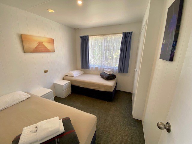 Cabin 4 - Single Bedroom