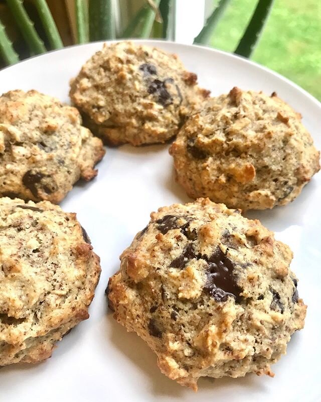 Don&rsquo;t get any ideas, I&rsquo;m not about to become a food blogger anytime soon, but I&rsquo;m really proud of this fluffy, mini batch of deliciousness and had to share the recipe. For those you craving a cookie but don&rsquo;t want a dozen, thi