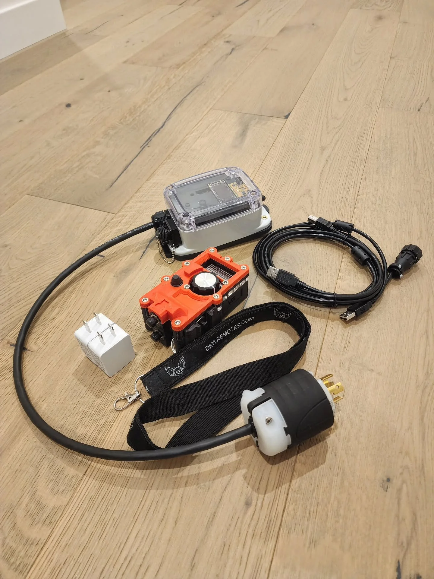 Working late every night. Unit heading to Laplace, Lousiana. Buttoning up this Rheox Wireless remote set for any L14-20P receptacle rheostat machines. Not pictured: flyback diode.