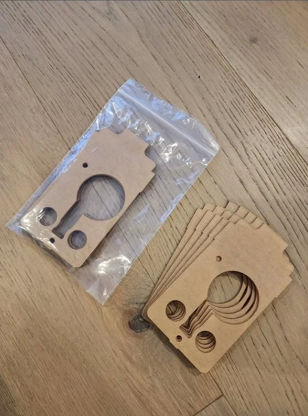 Five G1 Screen Protectors plus two #6-32x1/4 screws