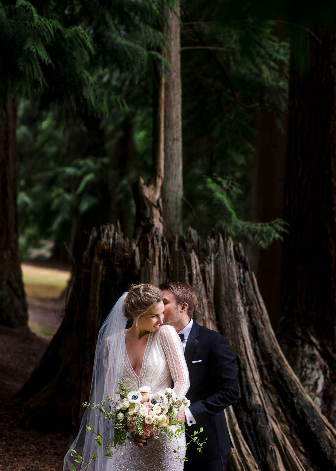 chateau-lill-outdoor-wedding-portrait_0001.jpg