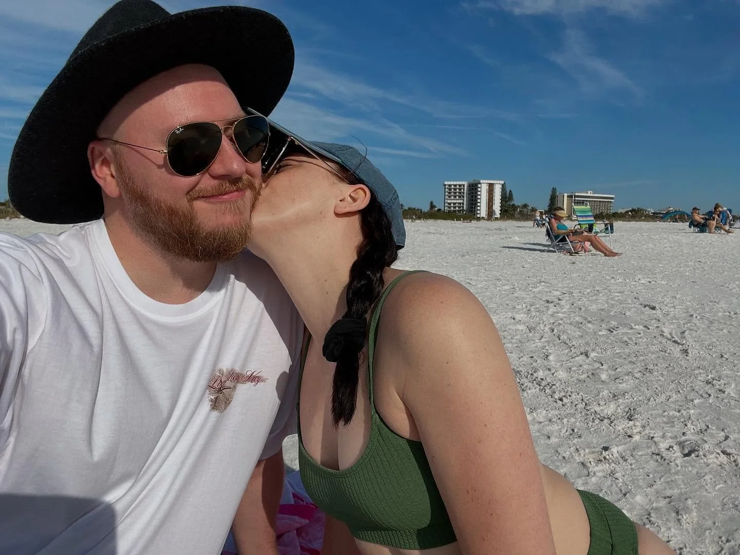 💋Cheers to FOUR years of pictures in frames of kisses on cheeks 💋

&hellip;and a lifetime to go. I love you Nathan Schafer. Happy Anniversary 💕💍 ✨