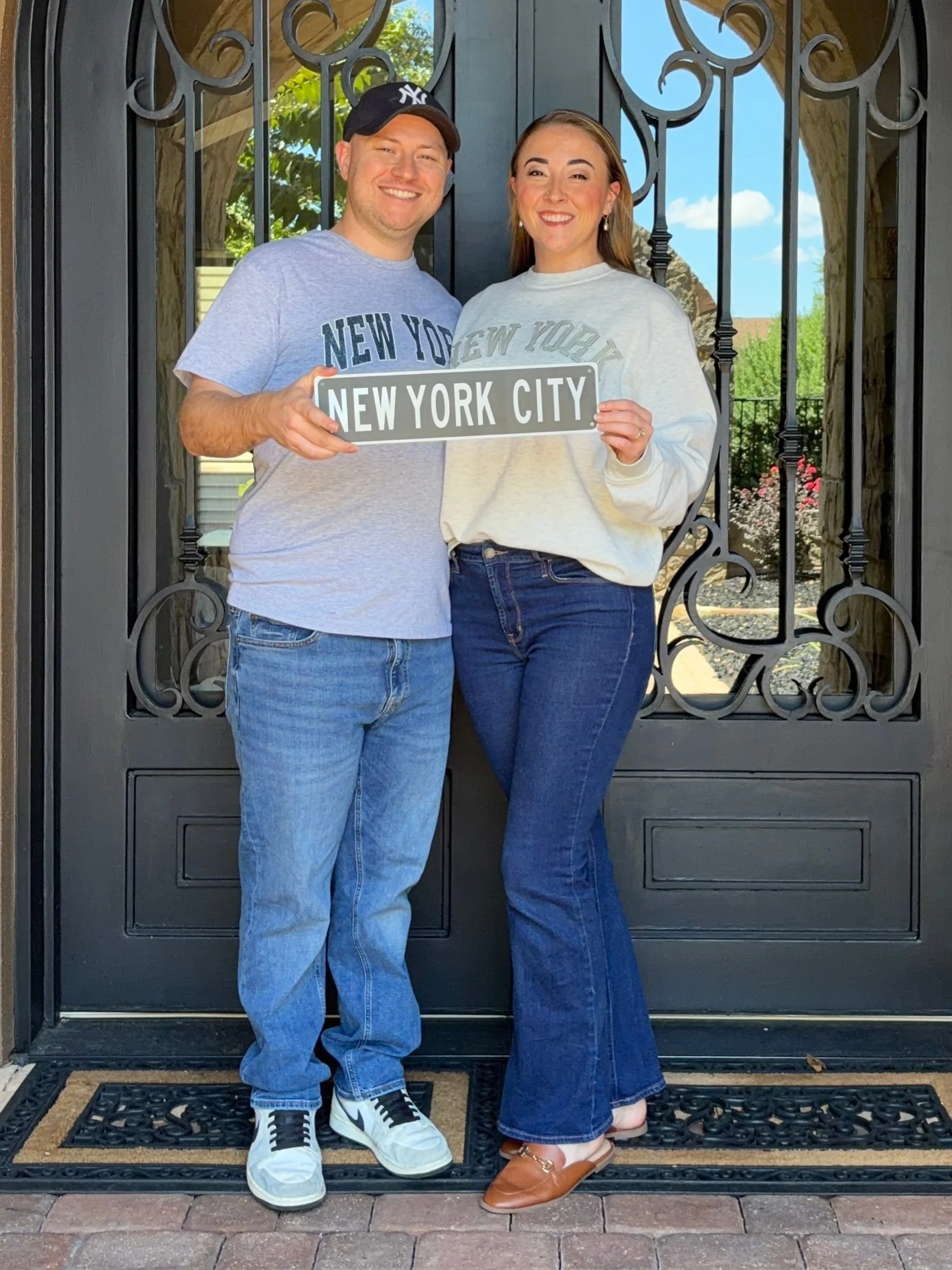 My Mayor Muslim, My Bagel Jewish, Pop the Champagne Cork because&hellip;WE&rsquo;RE MOVING TO NEW YORK! 🗽❤️

It&rsquo;s official!!! In just a few weeks, we&rsquo;ll be packing up our lives and starting a completely NEW chapter in Astoria, NY!

Natha