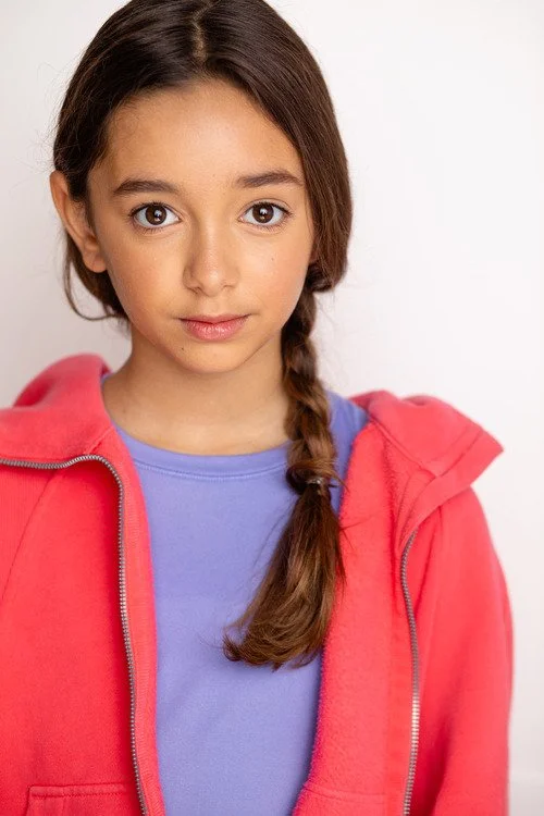 ISABELLA NIKOU BRADEN.jpg