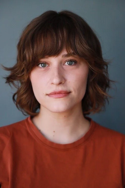 ZOE GRAHAM.jpg