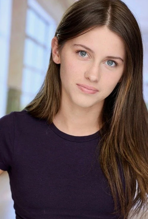 AVELYN DALE.jpg