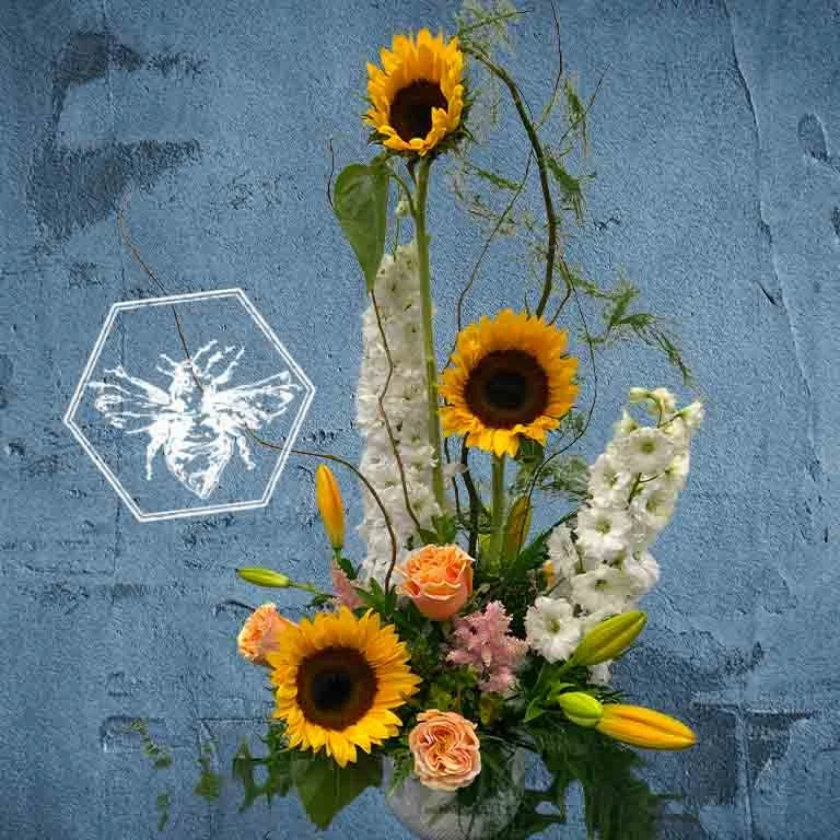 Seasonal Designers Special Roses