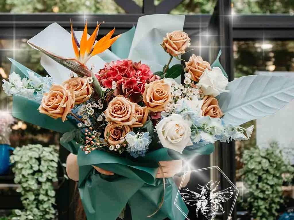 Hidden Bird Handtied Bouquet