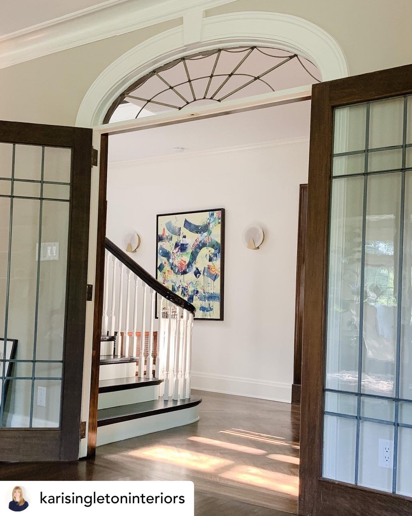 Thank you, Kari 💗☀️✨

Posted @withregram &bull; @karisingletoninteriors Just looked up from where I was sitting this evening and had to share my view&hellip;. This house has my heart- the light is SO. GOOD.  As is this piece in our foyer by @poojapi