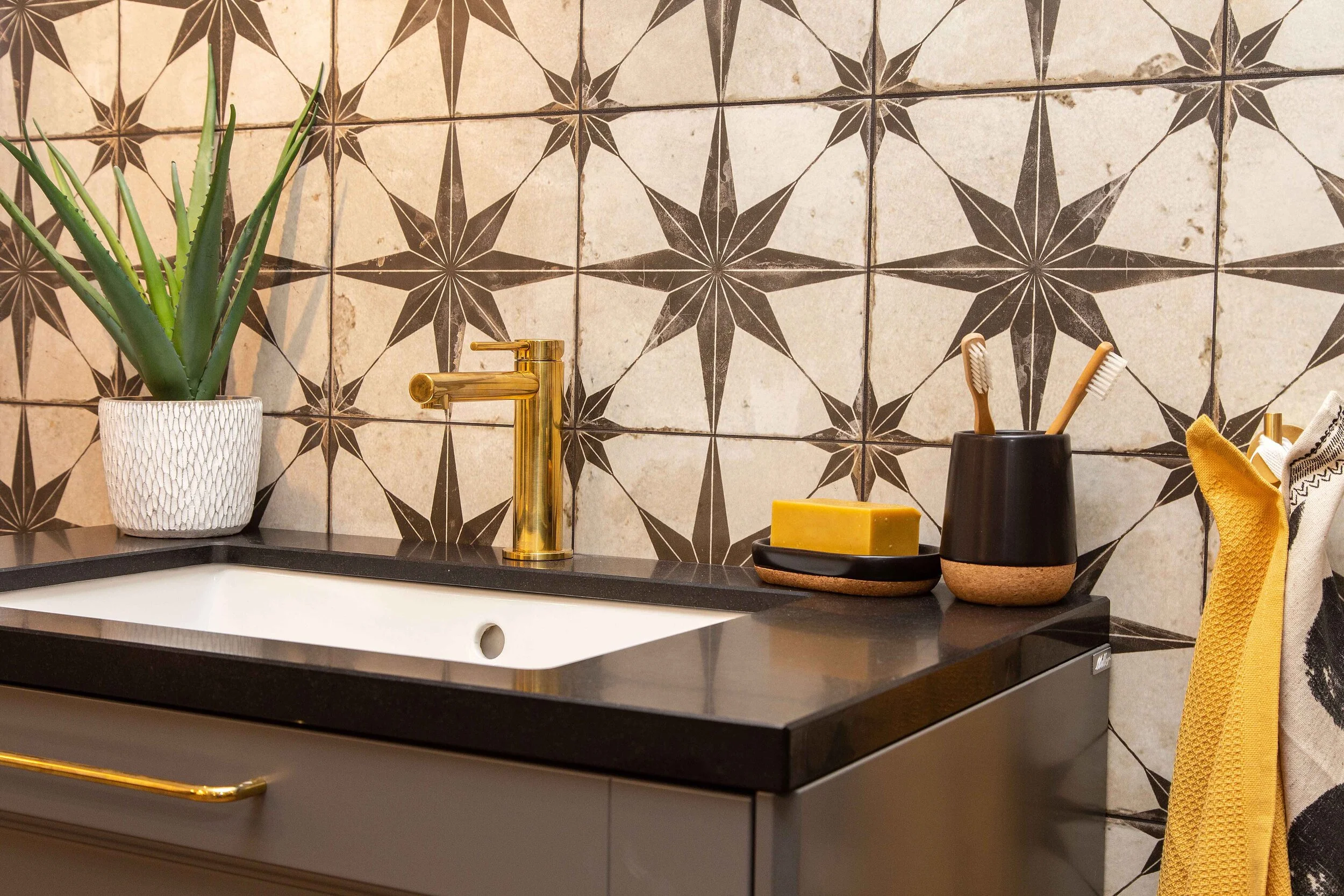 starburst pattern tiles