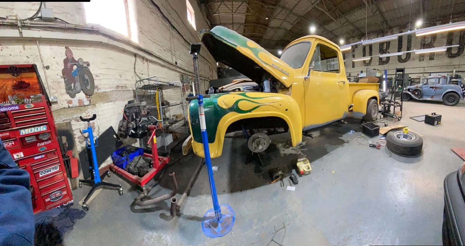 Les’ truck 2.JPG
