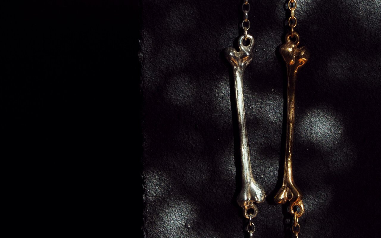 Oscarpi-bone-bracelet-silver-gold-dangling-SLAB-Jewellery.jpg